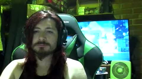 Snapshot of amaru_bf_experience chatting on November 2025 02:23:01 AM Amaru online show from November 2025 02:23:01 AM