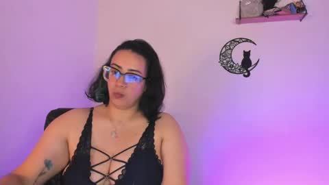 Snapshot of amaryllis_vizcaya chatting on December 2024 02:23:01 AM Katt online show from December 2024 02:23:01 AM