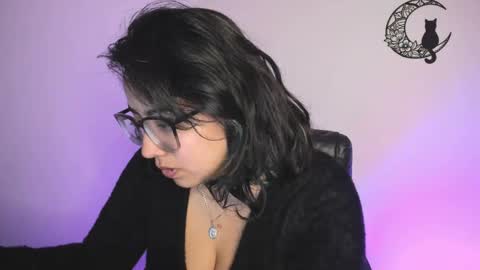 Snapshot of amaryllis_vizcaya chatting on January 2025 11:12:01 PM Katt online show from January 2025 11:12:01 PM