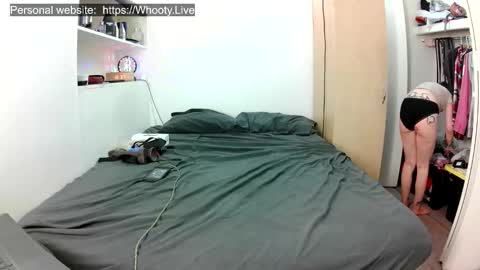 Snapshot of amateurchick chatting on October 2025 09:37:01 PM Kissra online show from October 2025 09:37:01 PM