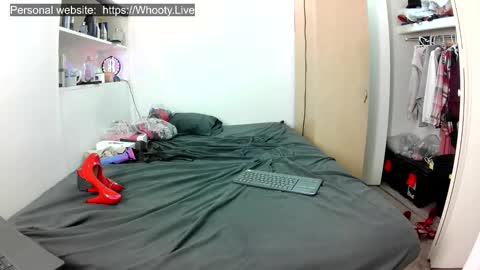 Snapshot of amateurchick chatting on November 2025 12:41:01 AM Kissra online show from November 2025 12:41:01 AM