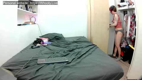 Snapshot of amateurchick chatting on November 2025 11:37:01 PM Kissra online show from November 2025 11:37:01 PM