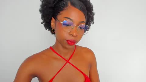 Snapshot of amatiistur chatting on December 2024 07:14:02 PM Tammy online show from December 2024 07:14:02 PM