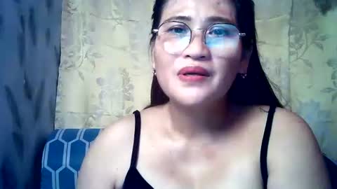 Snapshot of amazing_angel22 chatting on October 2025 03:10:02 AM amazing angel online show from October 2025 03:10:02 AM