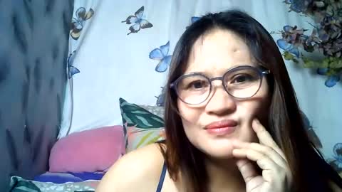 Snapshot of amazing_angel22 chatting on June 2026 02:27:02 AM amazing angel online show from June 2026 02:27:02 AM