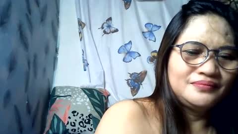 Snapshot of amazing_angel22 chatting on June 2026 10:49:02 PM amazing angel online show from June 2026 10:49:02 PM