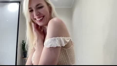 Kelly online show from June 2026 07:55:01 AM