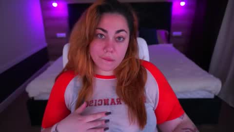 Ellie online show from September 2025 08:42:01 PM