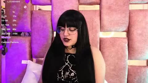   online show from October 2025 07:08:01 PM