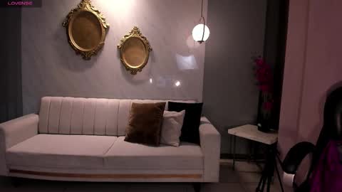 Snapshot of ambarjames_ chatting on November 2025 11:47:01 AM Ambar online show from November 2025 11:47:01 AM