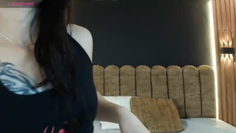 Snapshot of ambarlee_ chatting on June 2026 12:07:02 PM AMBAR LEE online show from June 2026 12:07:02 PM