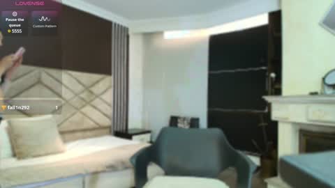 Ambar Ross online show from December 2024 07:32:02 PM