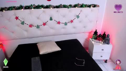  Amber  online show from December 2025 08:24:02 PM