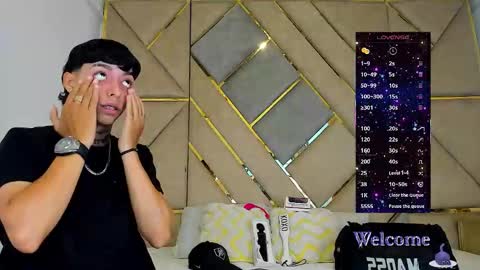 Snapshot of amber_adams_ chatting on November 2025 01:24:01 PM Amber online show from November 2025 01:24:01 PM