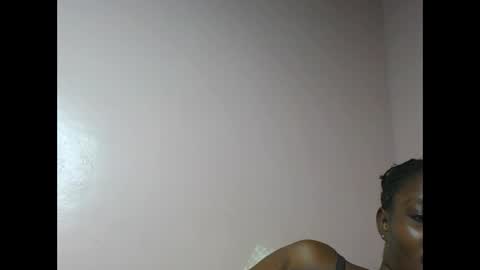 Snapshot of amber_cutie2 chatting on February 2026 02:48:01 PM amber_cutie2 online show from February 2026 02:48:01 PM