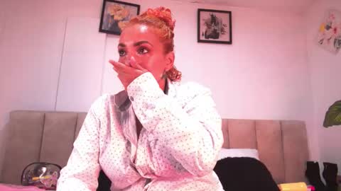 Snapshot of amber_demons chatting on October 2025 10:28:02 PM Amber Demons online show from October 2025 10:28:02 PM