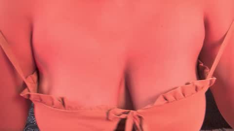 Snapshot of amber_demons chatting on November 2025 10:21:02 PM Amber Demons online show from November 2025 10:21:02 PM