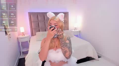 amber_ink online show from October 2025 08:54:02 PM