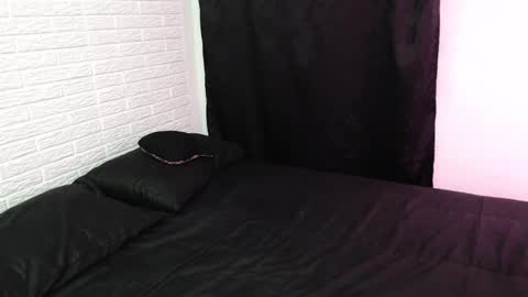 Snapshot of amber_rouss chatting on December 2024 01:34:02 AM ROUSS online show from December 2024 01:34:02 AM