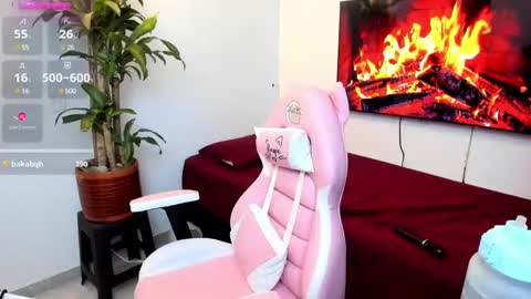 Snapshot of amber_sexy14 chatting on February 2025 09:30:01 AM amber_sexy14 online show from February 2025 09:30:01 AM