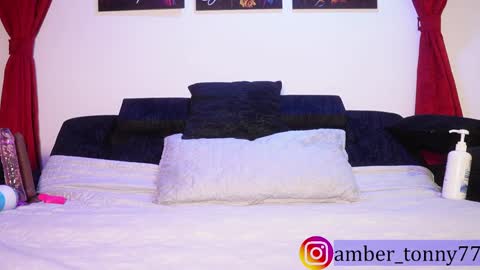 Snapshot of amber_tony77 chatting on November 2025 09:08:01 AM online show from November 2025 09:08:01 AM