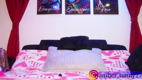 Snapshot of amber_tony77 chatting on November 2025 09:09:02 AM online show from November 2025 09:09:02 AM