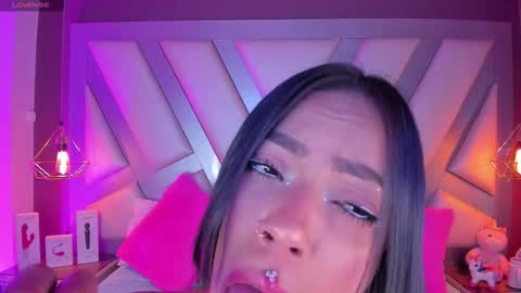 Snapshot of amber_villalobos chatting on January 2026 12:59:01 AM Tell me Amber online show from January 2026 12:59:01 AM