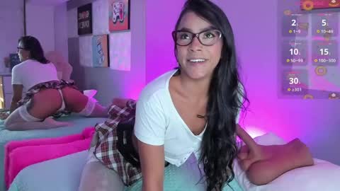 Snapshot of amber_villalobos chatting on April 2026 03:53:02 AM Tell me Amber online show from April 2026 03:53:02 AM