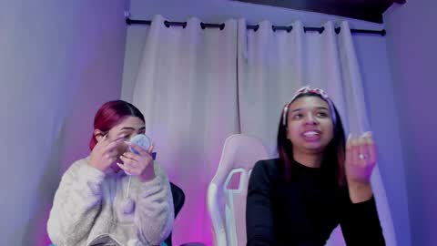 Amber Baker  online show from January 2025 12:13:01 PM