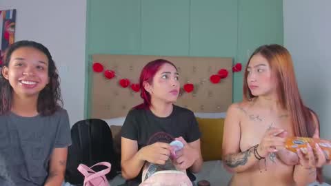 Amber Baker  online show from February 2025 03:03:01 AM