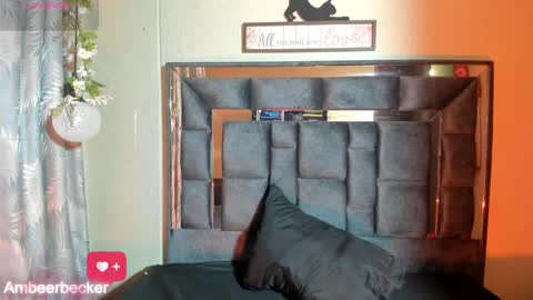 Amber  online show from February 2025 01:15:02 AM