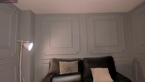 Snapshot of amberfox_1 chatting on December 2025 11:48:01 AM Amber Fox online show from December 2025 11:48:01 AM