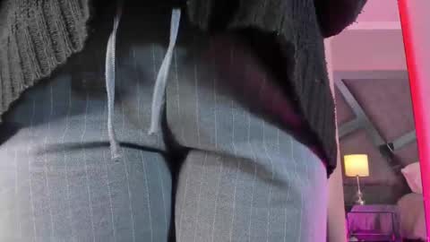 Snapshot of amberinihoffman chatting on March 2025 11:48:01 AM Amber online show from March 2025 11:48:01 AM