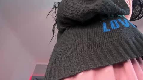 Snapshot of amberinihoffman chatting on September 2025 11:46:02 AM Amber online show from September 2025 11:46:02 AM