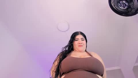 Snapshot of amberinihoffman chatting on September 2025 11:48:01 AM Amber online show from September 2025 11:48:01 AM