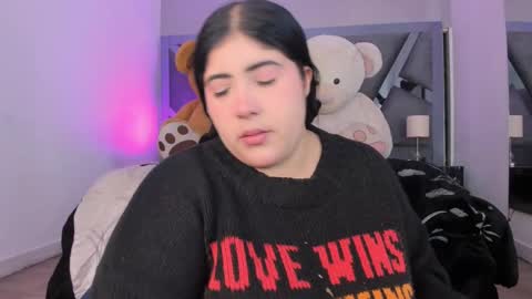 Snapshot of amberinihoffman chatting on October 2025 12:19:01 PM Amber online show from October 2025 12:19:01 PM