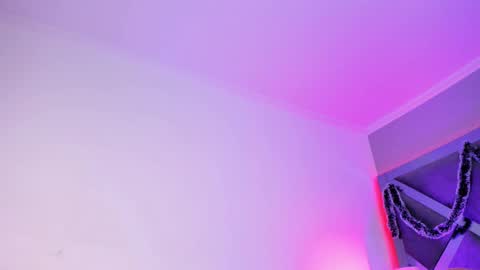 Snapshot of amberinihoffman chatting on November 2025 11:46:02 AM Amber online show from November 2025 11:46:02 AM