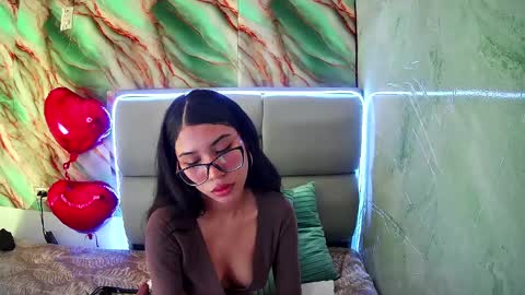 Amber Jeong online show from February 2025 01:11:01 AM