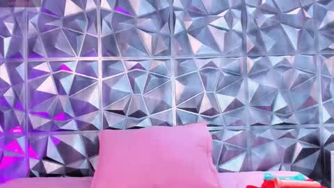 Amber online show from January 2026 12:09:02 PM