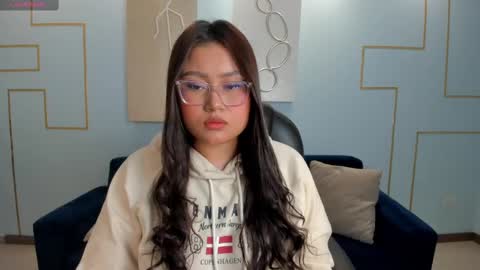 Amber  online show from March 2025 03:02:02 AM