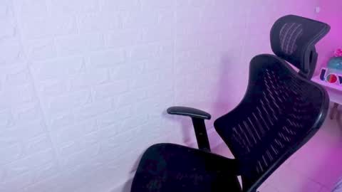 Amber online show from December 2024 07:47:02 AM