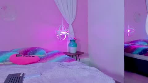 Amber online show from January 2025 10:17:02 AM