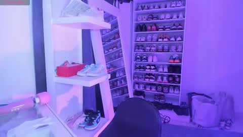 Amber online show from February 2026 03:22:01 PM