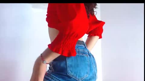 Snapshot of ambervagina19 chatting on December 2024 09:18:02 PM AMBER online show from December 2024 09:18:02 PM