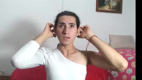 Snapshot of ambervagina19 chatting on December 2024 05:30:01 PM AMBER online show from December 2024 05:30:01 PM