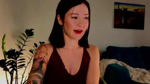 Moon inst 4mbientmoon online show from January 2026 02:00:01 PM