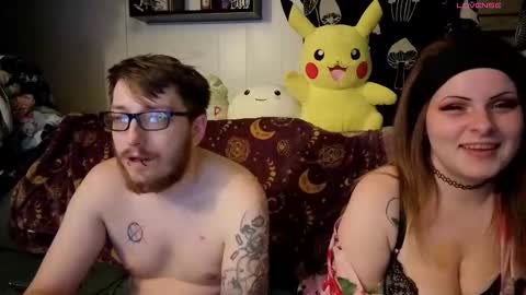 amburlicious online show from November 2025 04:01:02 AM