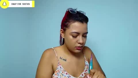 Snapshot of ameli_and_lucas chatting on January 2025 03:26:02 AM Amelia Lucas online show from January 2025 03:26:02 AM