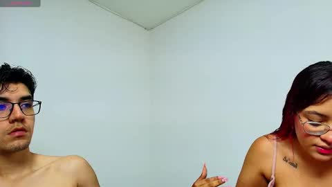 Snapshot of ameli_and_lucas chatting on January 2025 10:20:02 PM Amelia Lucas online show from January 2025 10:20:02 PM