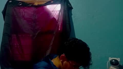 Snapshot of ameli_and_lucas chatting on October 2025 04:39:02 PM Amelia Lucas online show from October 2025 04:39:02 PM